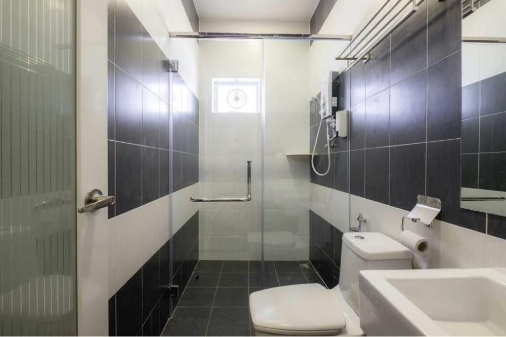 6, Persiaran Tanjung Bunga 3 Villa Batu Feringgi Exteriör bild