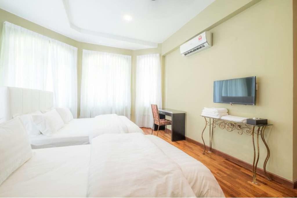 6, Persiaran Tanjung Bunga 3 Villa Batu Feringgi Exteriör bild
